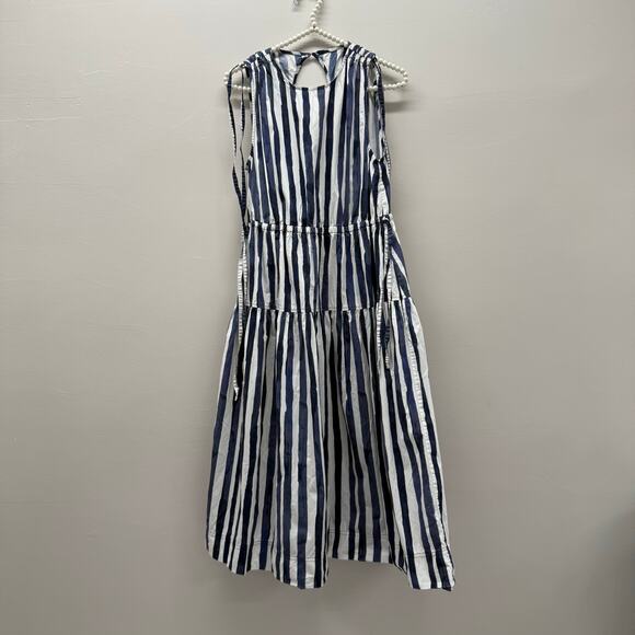 Marie Oliver
Elenora Dress 🧡 - Picture 5 of 12